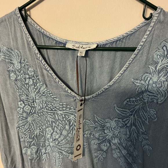 Solitaire Embroidered Dress - Picture 4 of 8